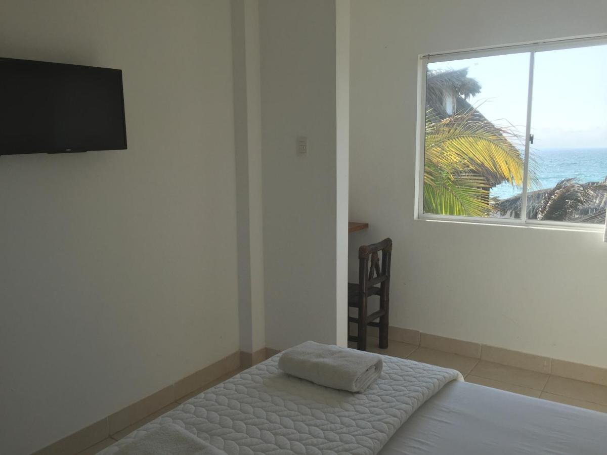 Hotel Puerto Antiguo Los Órganos Екстериор снимка