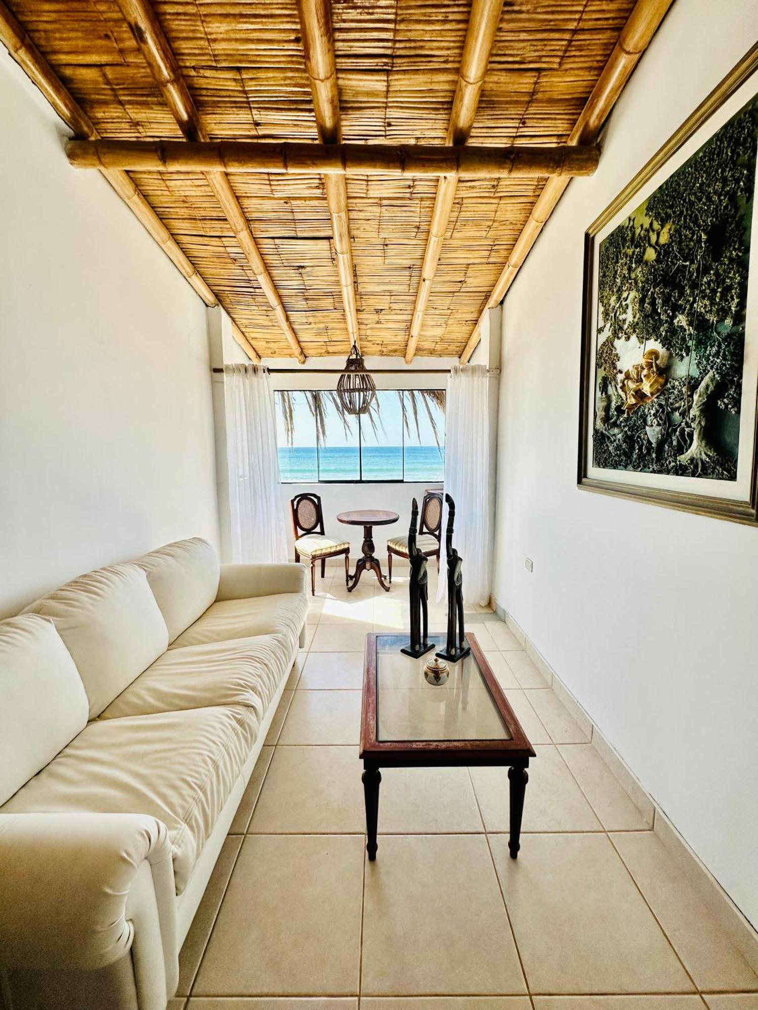 Hotel Puerto Antiguo Los Órganos Екстериор снимка