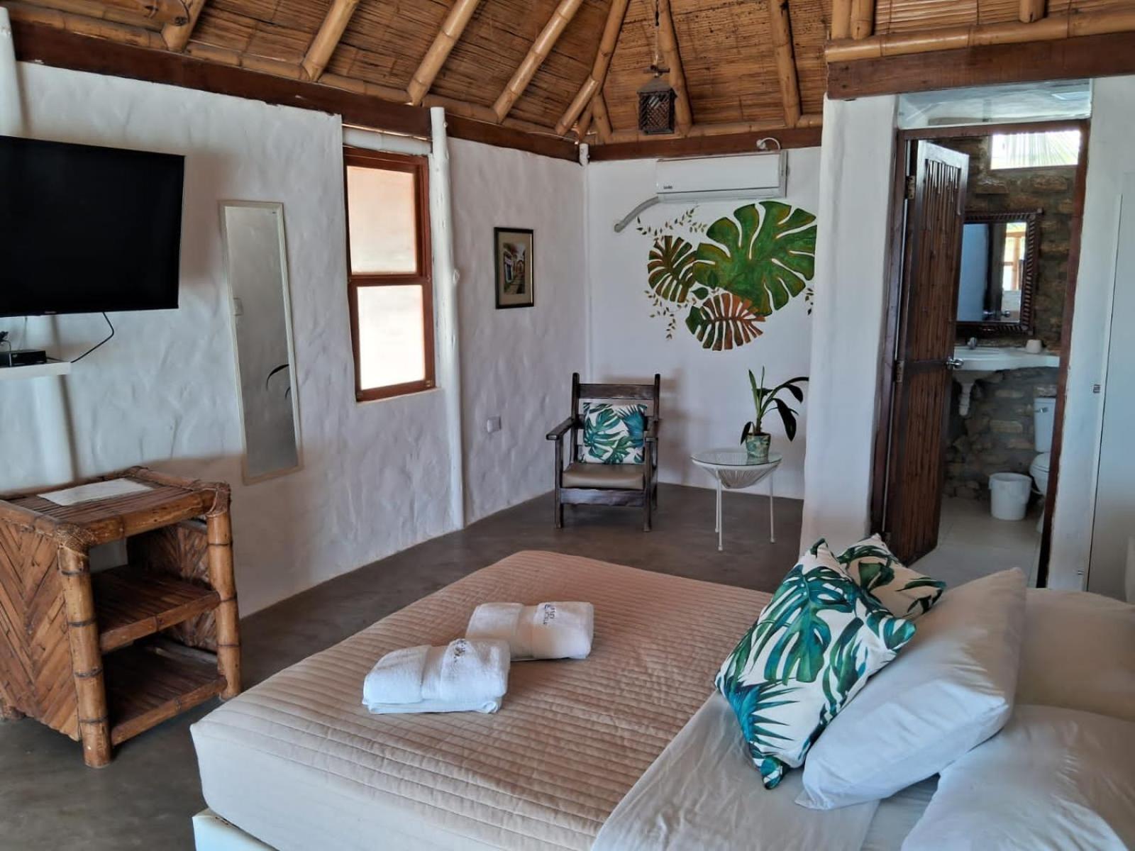 Hotel Puerto Antiguo Los Órganos Екстериор снимка