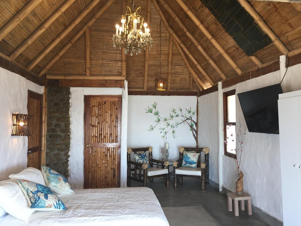 Hotel Puerto Antiguo Los Órganos Екстериор снимка
