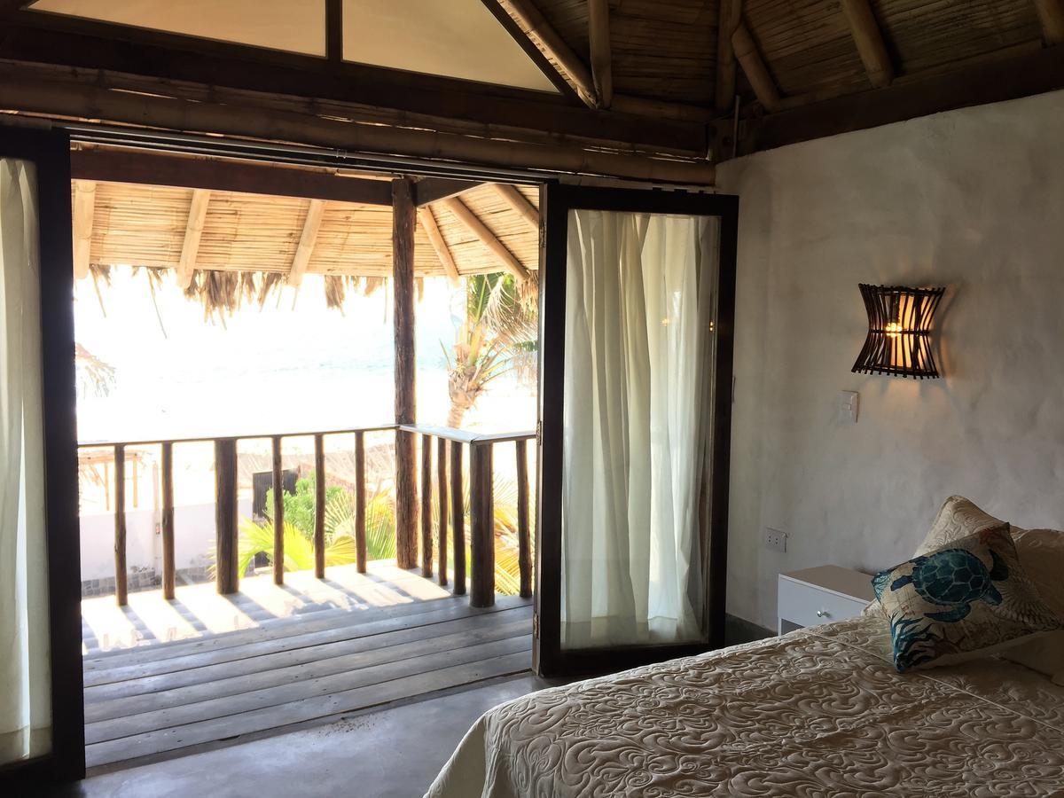 Hotel Puerto Antiguo Los Órganos Екстериор снимка