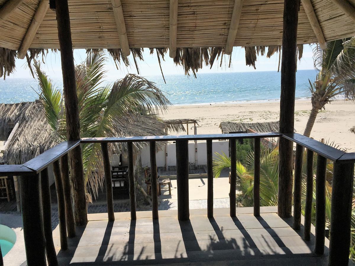 Hotel Puerto Antiguo Los Órganos Екстериор снимка