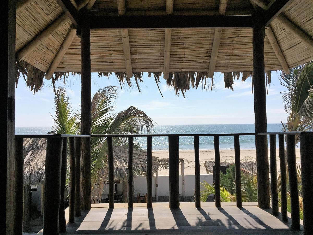Hotel Puerto Antiguo Los Órganos Екстериор снимка