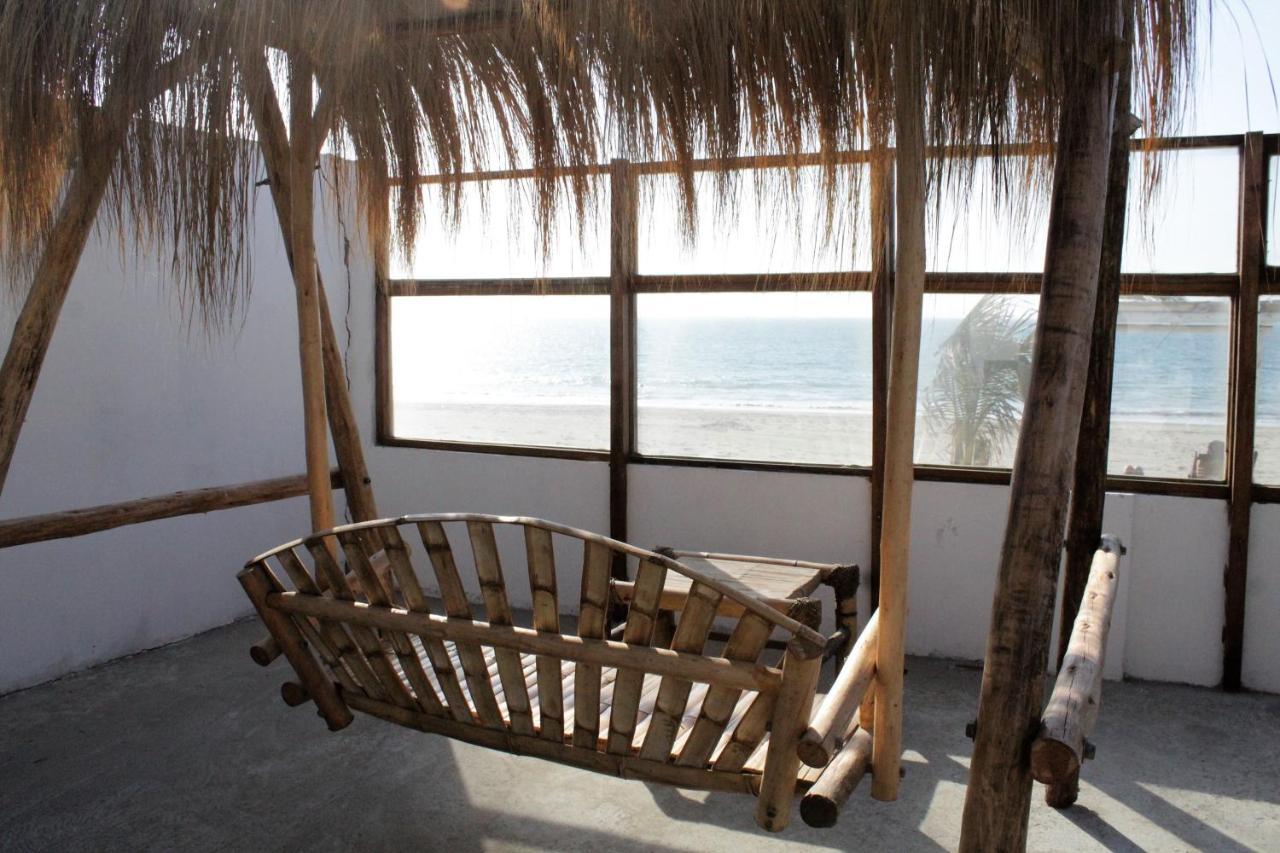 Hotel Puerto Antiguo Los Órganos Екстериор снимка