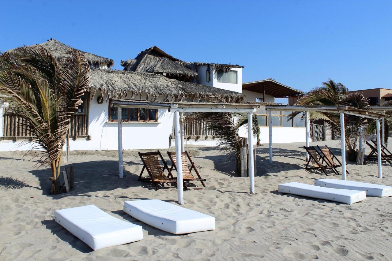 Hotel Puerto Antiguo Los Órganos Екстериор снимка