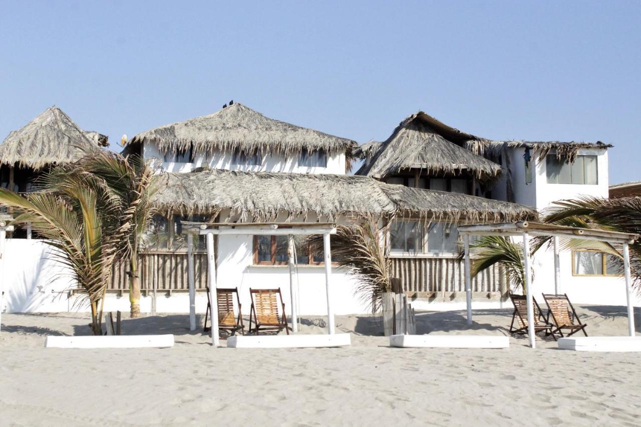 Hotel Puerto Antiguo Los Órganos Екстериор снимка